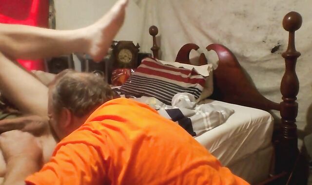 Stranger Servicing: Bear's Blowjob Adventure