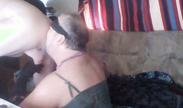 Sissy Crossdresser Blows Bear from Craigslist on Cam