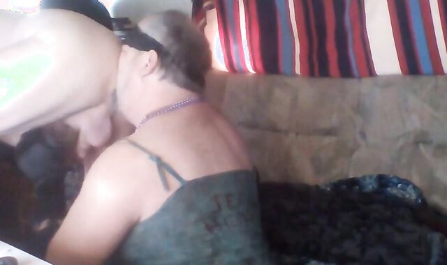 Sissy Crossdresser Blows Bear from Craigslist on Cam