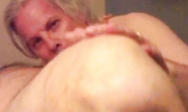 Mature Gay Bear Blows Amateur Daddy