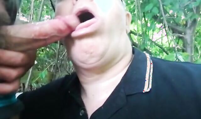 Lucky Sunday: Outdoor Bear Blowjob