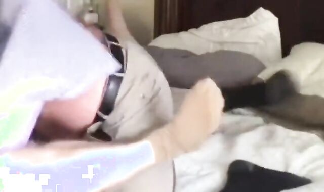 Bareback with My Married Older Boss While His Girl is Away