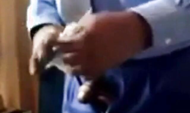 Mature Congolese Minister Daddy Barebacks His Assistant