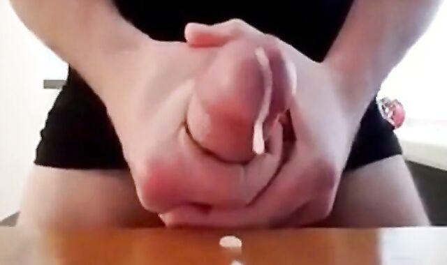 Twink Handjob: Massive Cum Load!