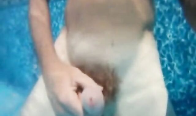 23 Massive Squirts: Amateur Underwater Adventure