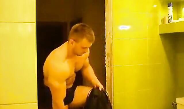 Muscular Russian Hunk Strips and Plays 2