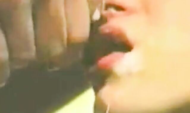 Pretty Boys Kissing and Cum Swapping