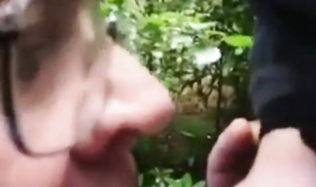 Outdoor Fun: Blowjob and Cum with a Sexy Man