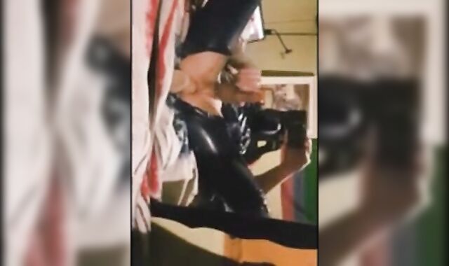 Hands-Free Twink Takes on a Big Sex Toy