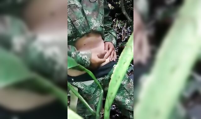 Soldier Beats Off Outdoors - Amateur Latin Military Handjob 2