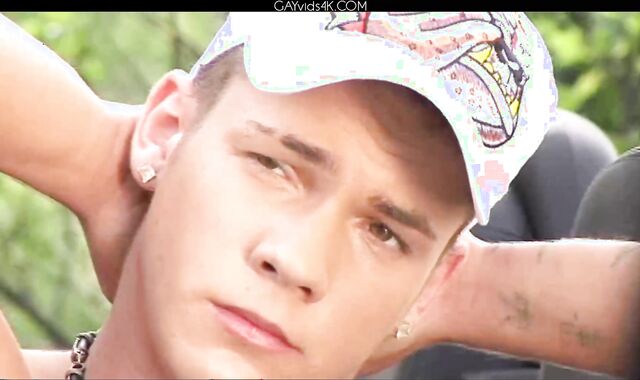 Kyle Hayward Photosession Video