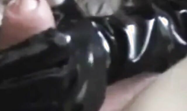 Crossdresser Isabelle Chambers Sucks and Fucks