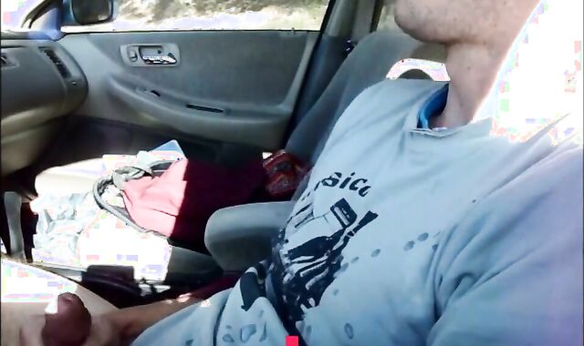 Outdoor Amateur Gay Blowjob and Handjob