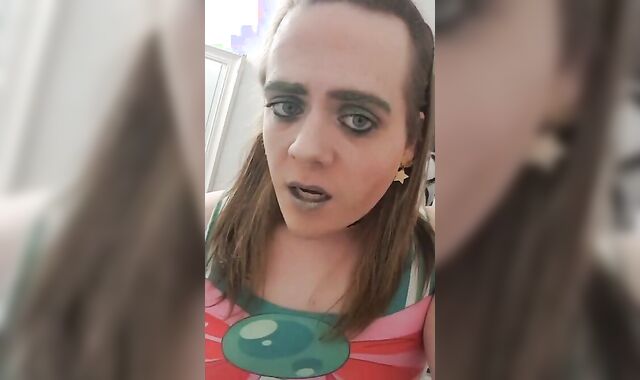 Crossdresser Twink's Full Introduction 2