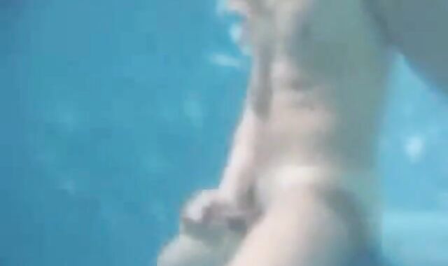 Big-Cock Man Masturbates Outdoors: Underwater Cum Explosion!