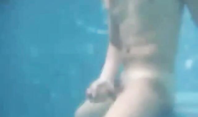 Big-Cock Man Masturbates Outdoors: Underwater Cum Explosion!