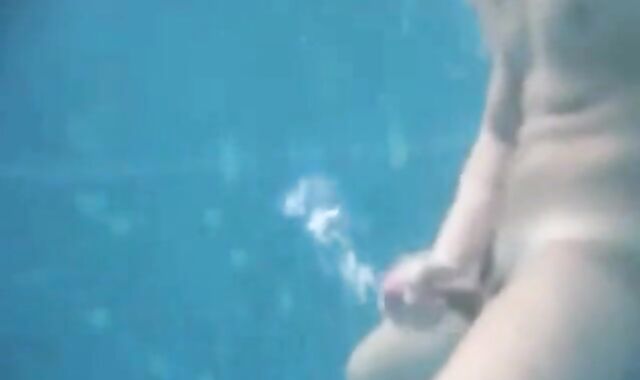Big-Cock Man Masturbates Outdoors: Underwater Cum Explosion!