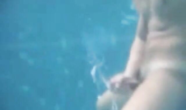 Big-Cock Man Masturbates Outdoors: Underwater Cum Explosion!