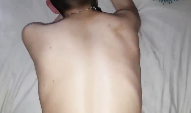 Deliciosa Follada Caliente con Pollas sin Condón 2