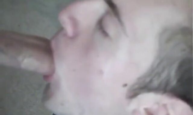 Big Cock Blowjob Leads to a Mouthful of Cum for Twink