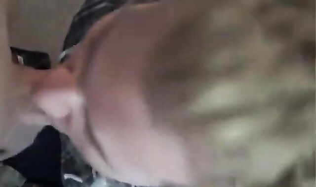 Big Cock Blowjob Leads to a Mouthful of Cum for Twink