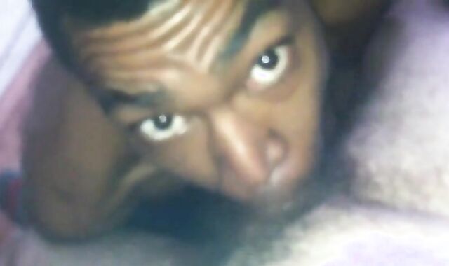 Black Guy Sucks Off a White Hunk