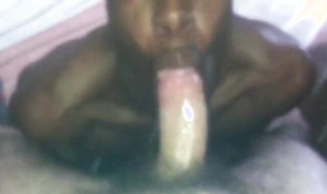 Black Guy Sucks Off a White Hunk