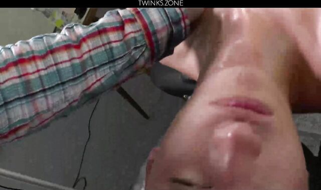 Big Dick Oil Massage Handjob Leo West