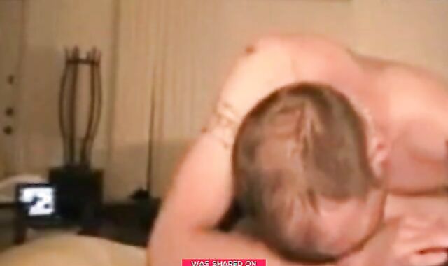Alpha Male Breeds a Moaning Twink Bareback