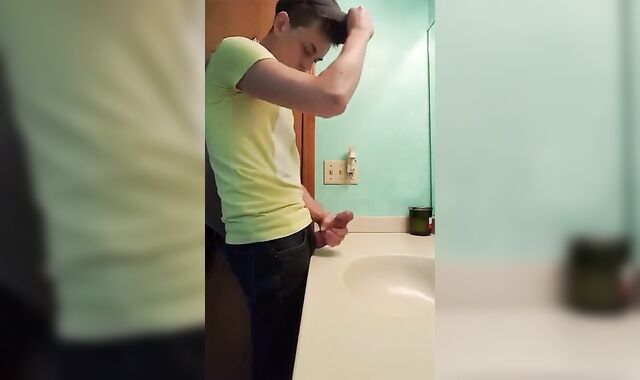 Big-Cock Latin Hunk Jerks Off in Bathroom