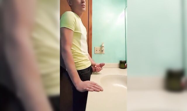 Big-Cock Latin Hunk Jerks Off in Bathroom