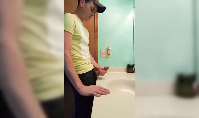 Big-Cock Latin Hunk Jerks Off in Bathroom