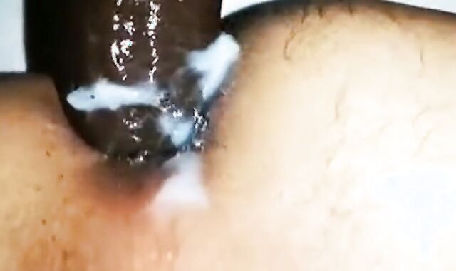 Hunk Arab Barebacks in Marrakech 2