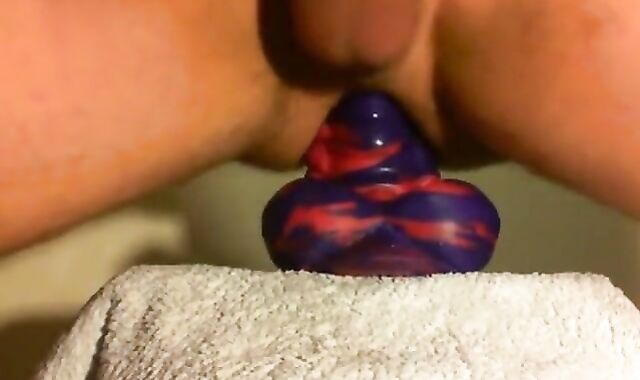 Anal Fun with Flint the Bad Dragon: Amateur Gay Fisting Video