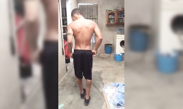 Big-Cock Striptease and Masturbation by Amateur Hunk