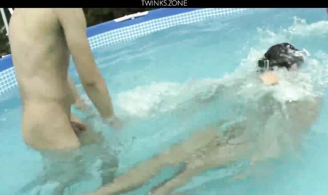 Aston Twins Fun In The Pool Aston Twins