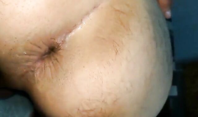 Turkish Amateur Continues to Take It in the Ass