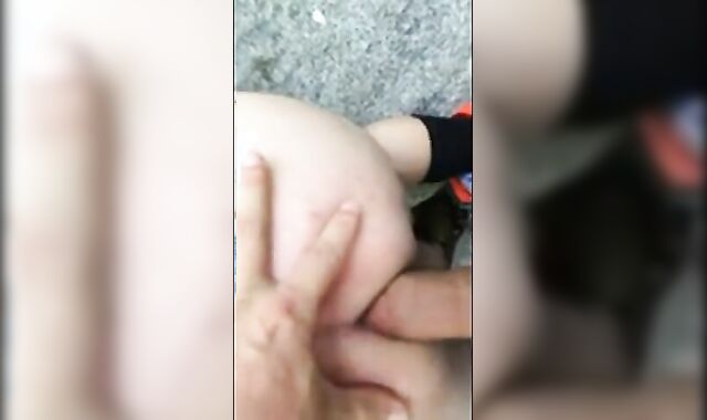 Bareback Outdoor Fuck with a Big Cock