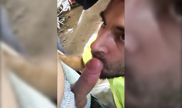 Hungry Builder Sucks Daddy's Big Cock Outdoors