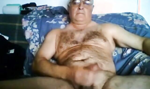 Amateur Hot Hairy Daddy 2
