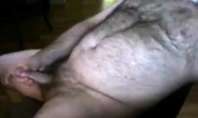 Hairy Bear Edges Himself