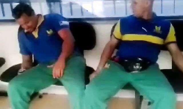 Hunk Workers Want to Play with Cock on the Job