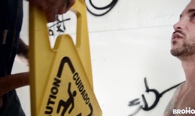 Urinal smash - Bo Sinn and Tony Carusso Yankee boink