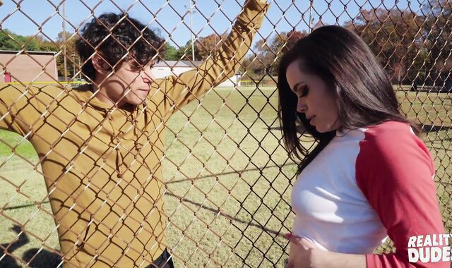 heterosexual Chaser: Chris - Yankee Hook up