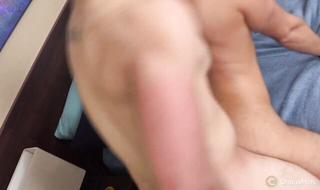 ChaosMen.com: Black-haired Clyde no condom ass licking
