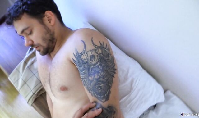 CzechHunter.com: Hunter deepthroating boner