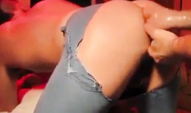 Twink's Amateur Fisting Video