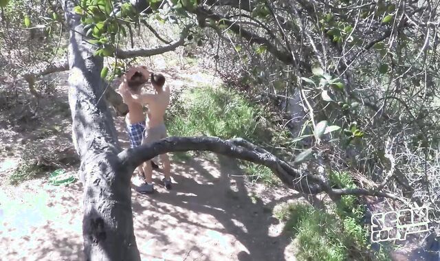 Jess & Sean: naked - arse vid