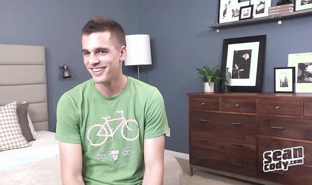 Jess & Sean: naked - arse vid