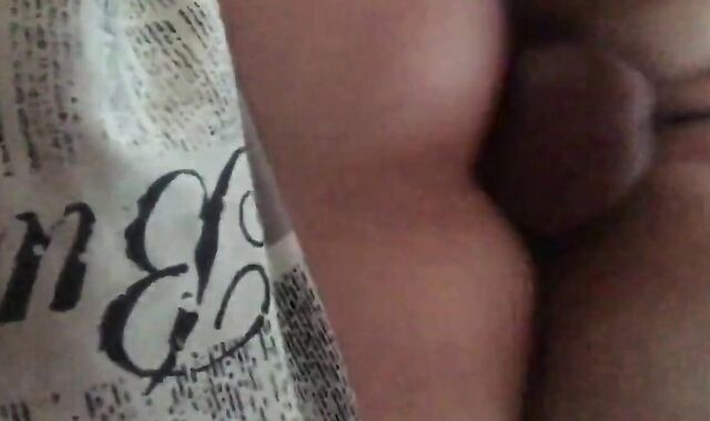 Big-Cock Hunk Barebacks Twink Amateur